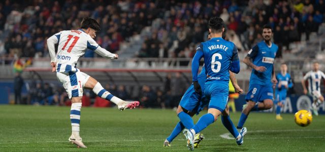 Juan Cruz, con un golazo en el 77´, salva al Leganés del hundimiento ante el Amorebieta